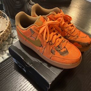 Real tree x Air Force 1 low Orange Camo
